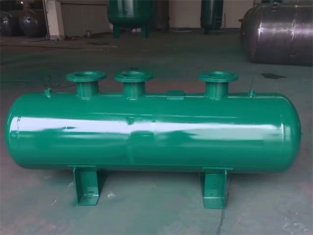 博尔塔拉博尔塔拉博尔塔拉蒸汽分气缸1.jpeg